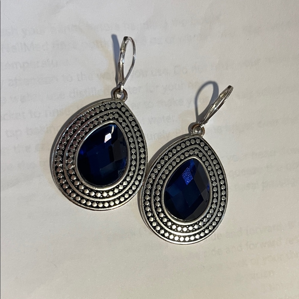 Elegant Silver and Blue Teardrop Earrings